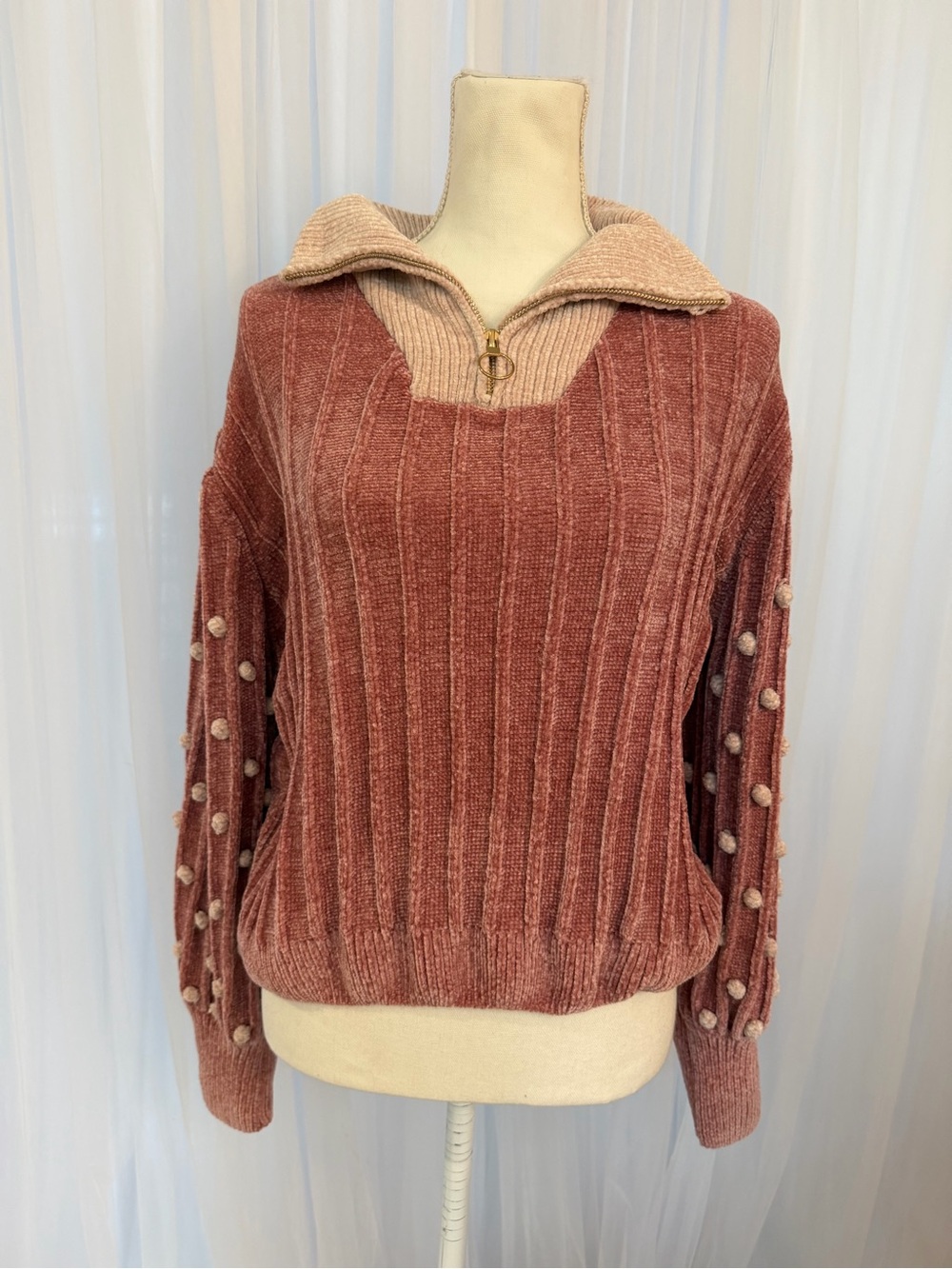 ⭐️NEW WITH TAGS⭐️ Versona | Rose Chenille Half-Zip Pom Sleeve Sweater| Size L